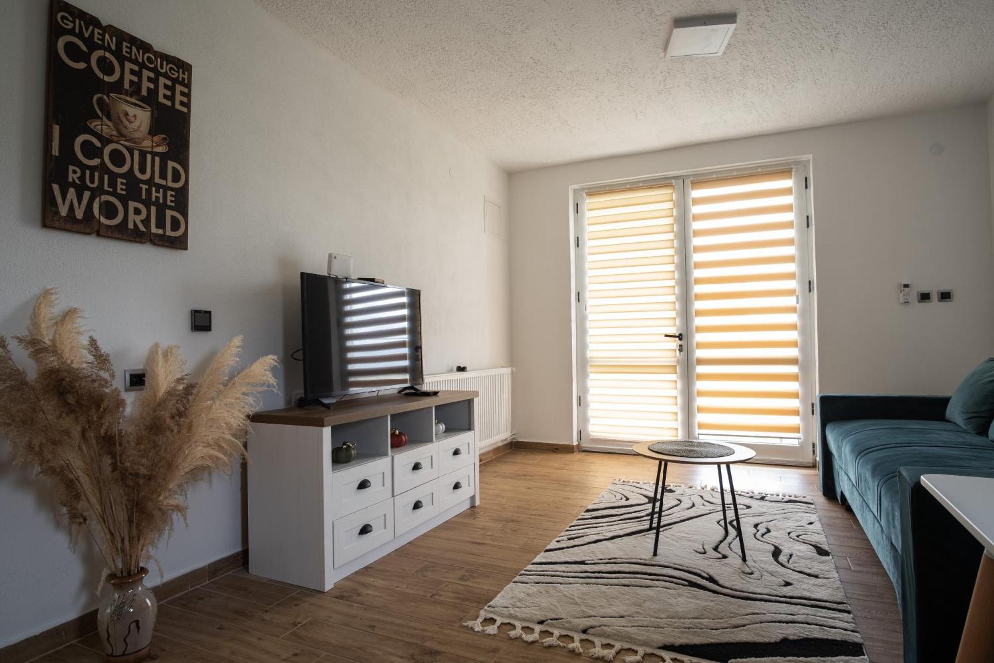 Natura Apartmani Ljubuški Екстериор снимка